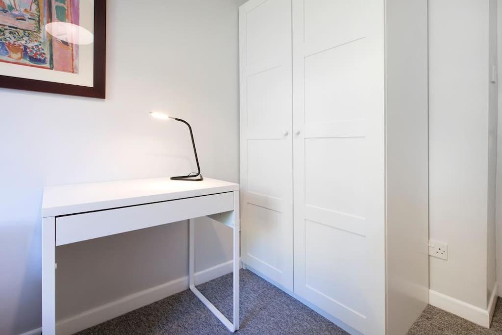 Cosy Modern Oxford Apartment Exterior foto