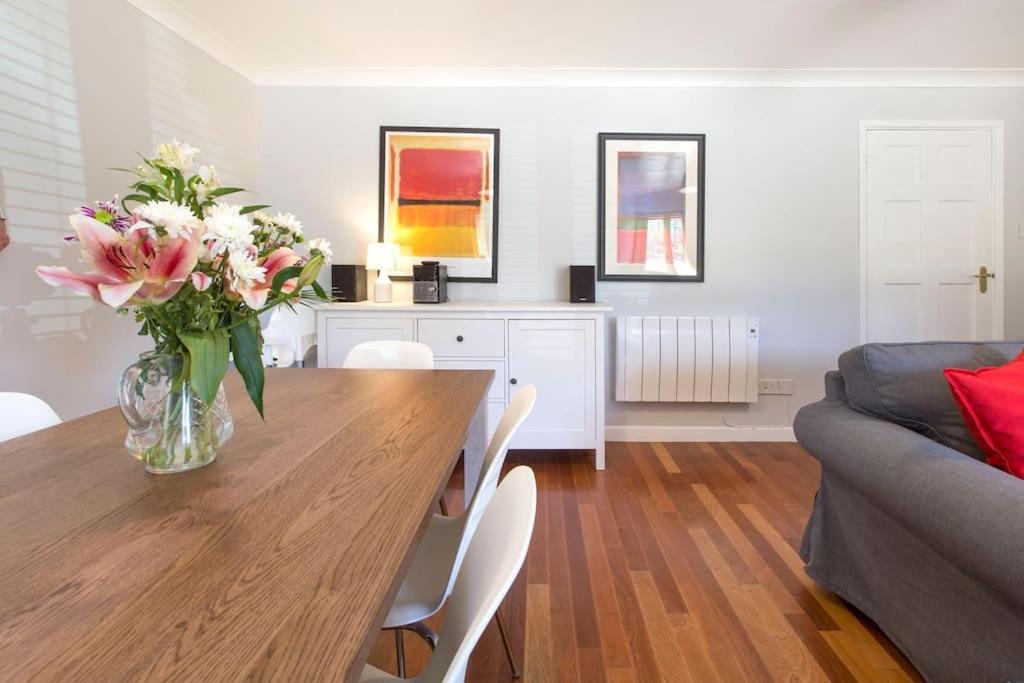 Cosy Modern Oxford Apartment Exterior foto